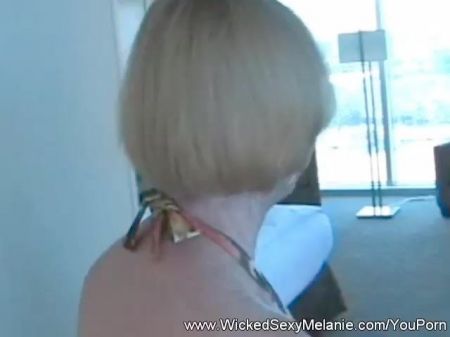 Lesbian Ass Shaking Webcam