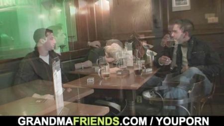 Ebony Girls Licking Pissing