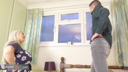 Hypnosis To Eat Pussy