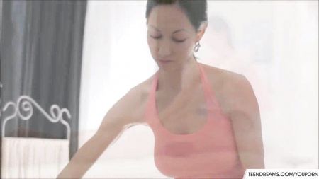 2 Sexy Women Blondes Lesbian