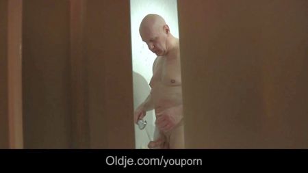 Hd Video Down Blouse